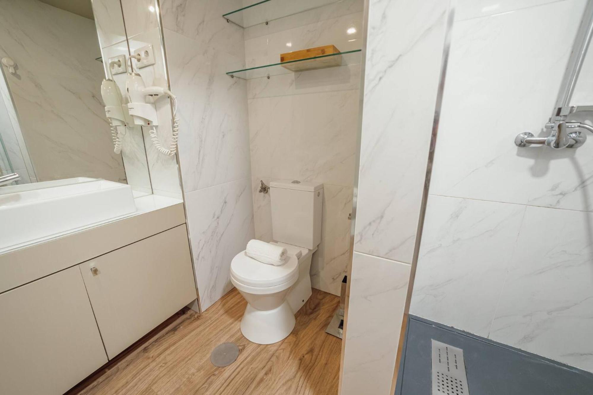 Apartment Flores Deluxe By Hosty Porto